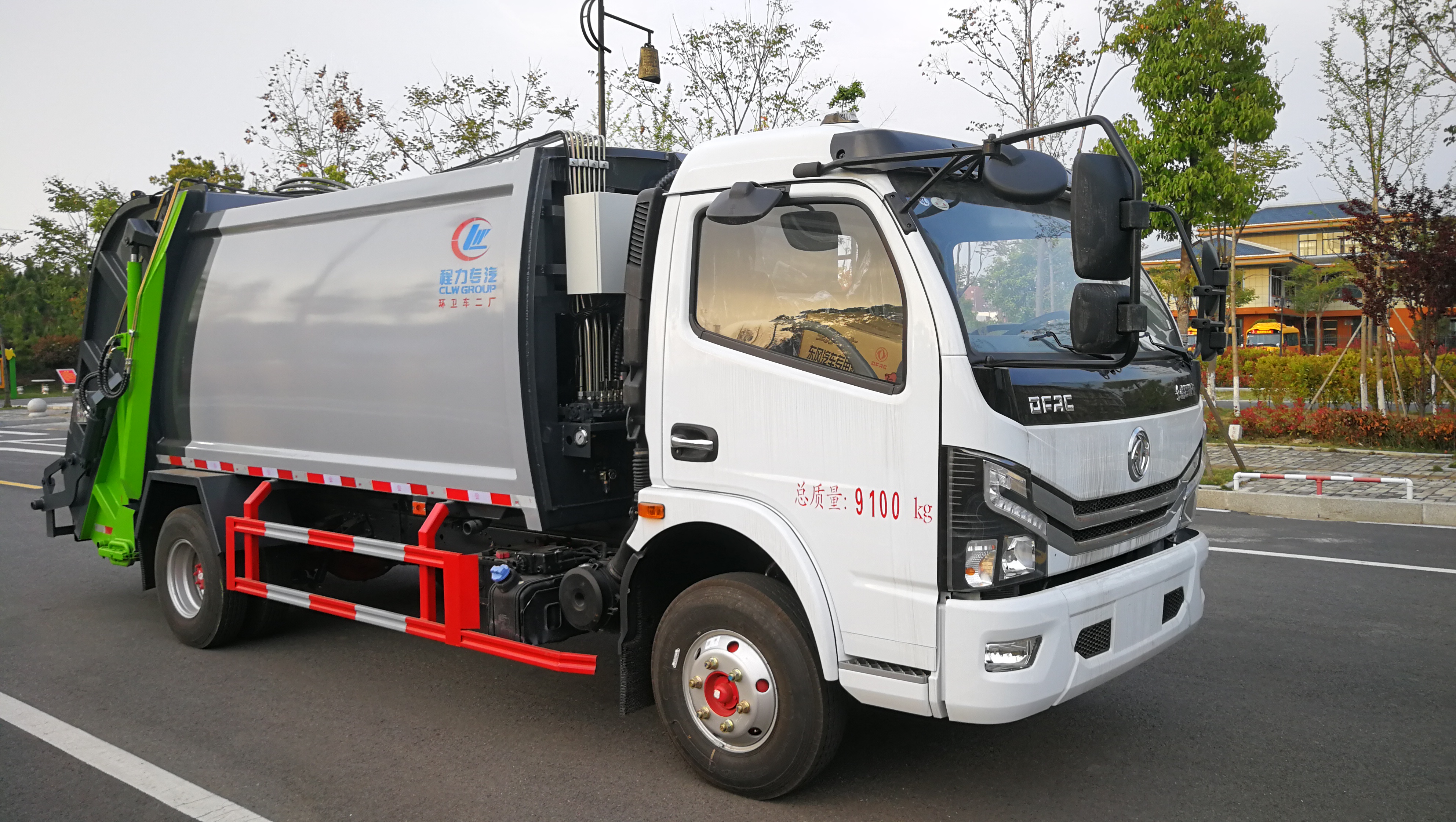 ���N(xi��o)���(gu��)���|�L(f��ng)������8���p(li��n)�É��sʽ����܇(ch��)